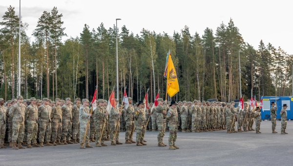 Reedo sõjaväelinnakus vahetusid USA soomusüksused
